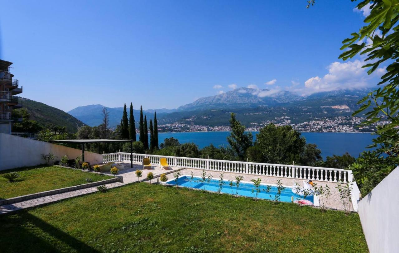 Mountain Bay Views Apartments Njivice Exterior foto