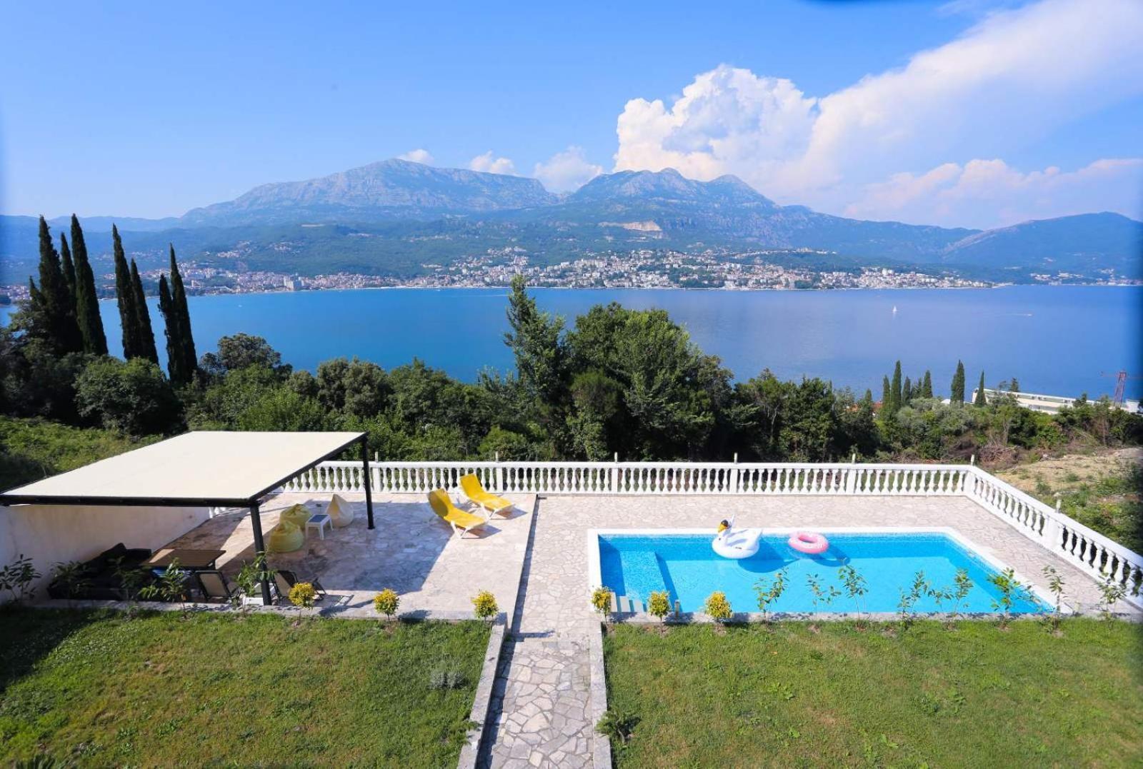 Mountain Bay Views Apartments Njivice Exterior foto